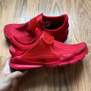 NikeID Custom Sock Dart Triple Red